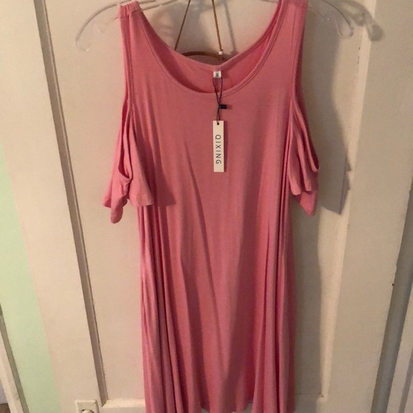 👗NWT pink cold shoulder dress - Picture 2 of 4